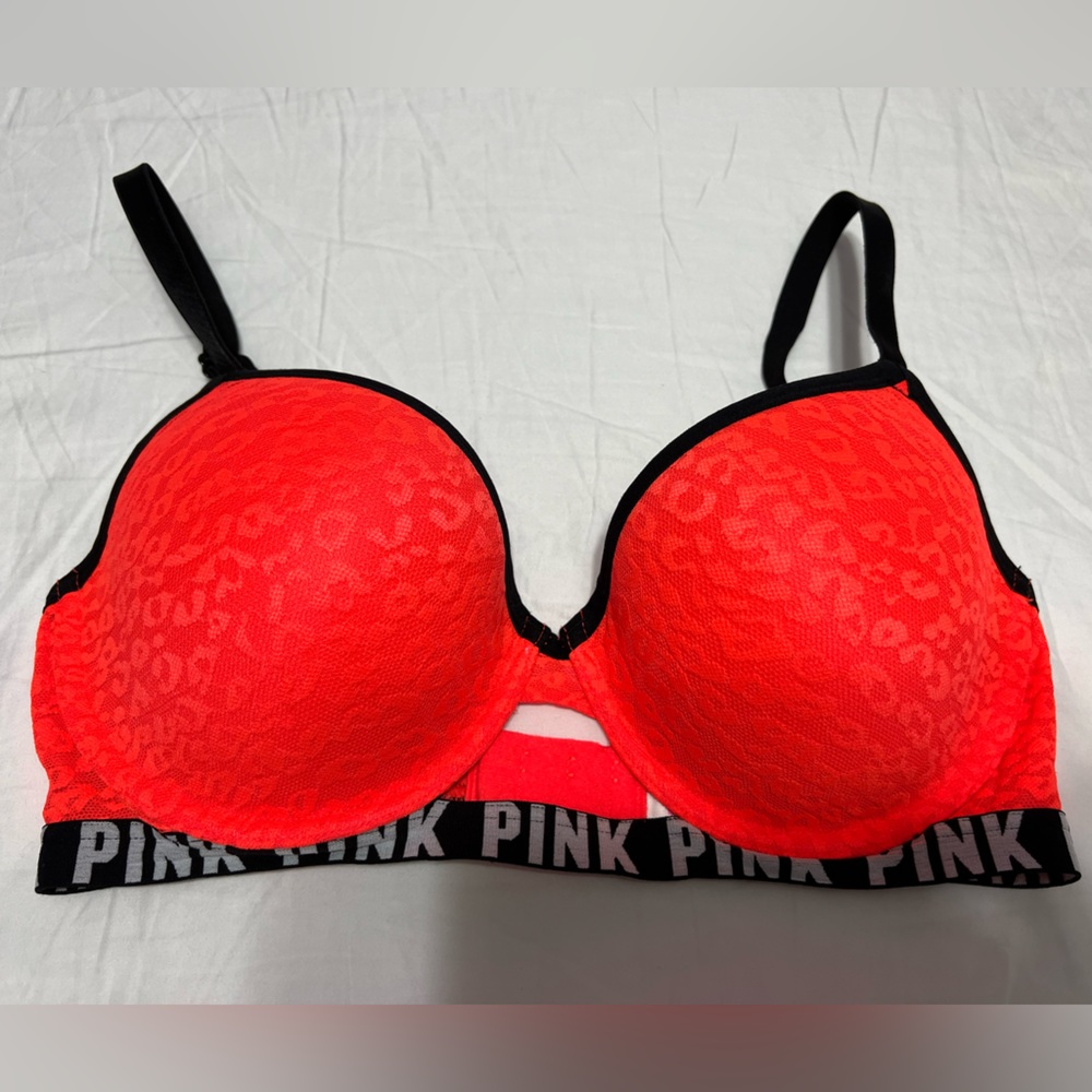 NWOT PINK Victoria’s Secret Bra
